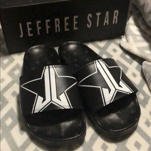 Discontinued Jeffree Star Black Star slides size 9